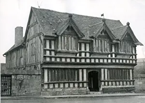 History Prints: Fords Hospital and garden which was built in 1509 as an almshouse for elderly ladies