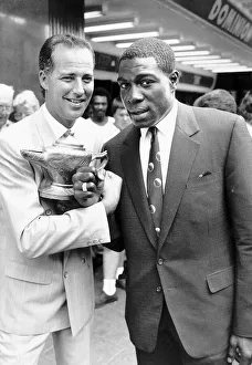 Frank Bruno Boxer meets Michael Barrymore before Alladin Pantomime