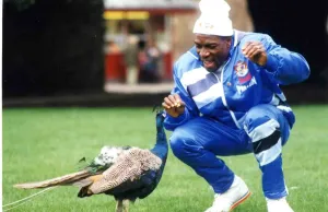 Frank Bruno meets a tough opponent before his fight with Lennox Lewis in Cardiff