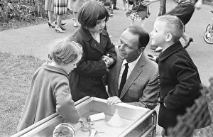 00303 Prints: Frank Sinatra seen here during a visit to Royal National College for the Blind at Norwood