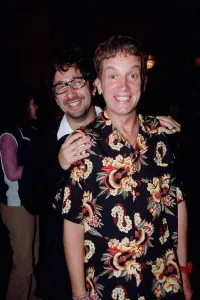 Frank Skinner Comedian / TV Presenter September 98 Arriving at the Lyceum theatre in