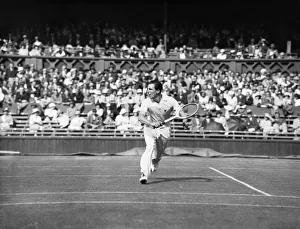 01236 Prints: Fred Perry plays a back hand pass on The Centre Court at The Mens Wimbledon Tennis