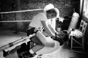 01274 Prints: Freddie Starr is in training for a verbal punch-up with world heavyweight champion