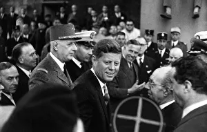 French leader Charles de Gaulle & John F Kennedy during the American President