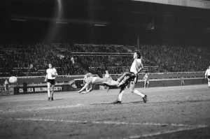 Fulham 0-0 Middlesbrough, Anglo Scottish Cup Final, 2nd Leg at Craven Cottage