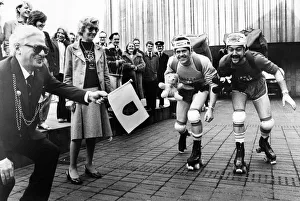 Roller Skating Prints: Fundraising was a wheel challenge for these two marathon roller skaters