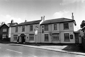 01492 Collection: The Garden House pub, North End, Durham City. Circa 1989