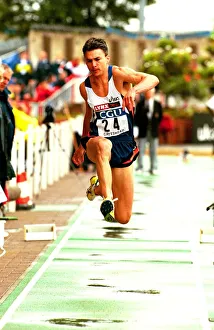 00400 Prints: Gateshead Athletics July 1999, JONATHAN EDWARDS (GBR) in the mens TRIPLE JUMP