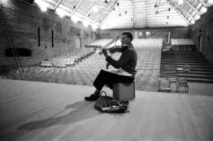 £13 a week carpenter Len Edmunds playing his homemade violin