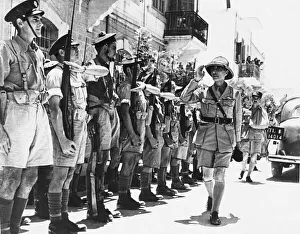 01454 Prints: Gen. Catroux and Gen. Le Gentilhomme (in rear) inspecting a guard of honour on arrival