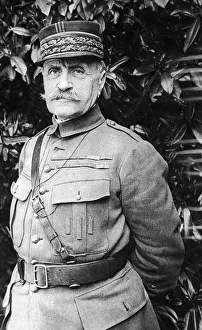 Officer Prints: General Ferdinand Foch (2 October 1851 e 20 March 1929) seen here in 1918 prior to a