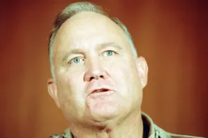 01401 Prints: General Norman Schwarzkopf, commander of United States Central Command