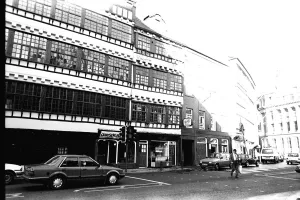 A general picture of Newcastle Quayside featuring Bessie Surtees house, Sandhill