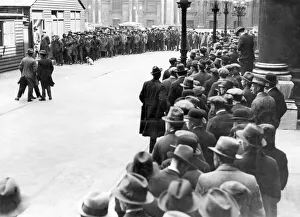 General Strike 1926. Volunteers for Government Service queue up. 4th May 1926