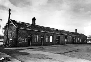 00399 Prints: A general view of Bishop Aucklands old derelict Railway Station on 2nd March 1987