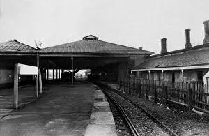 00399 Prints: A general view of the derelict and deserted North Road Railway Station