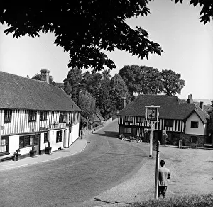 Country Lane Prints: General view of the main street running though the village of Ightham near Sevenoaks in