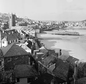 00530 Prints: General view of St Ives, Cornwall. 15th February 1954
