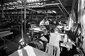 01390 Collection: General views of Hepworths Tailors, Leeds. 13th December 1967