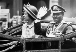 Medals Prints: General Yakuba Jack Gowon seen here seated alongside HRH Queen Elizabeth during