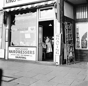 00594 Collection: Gentlemens hairdressers in the Kings Road, Brighton, East Sussex. November 1953