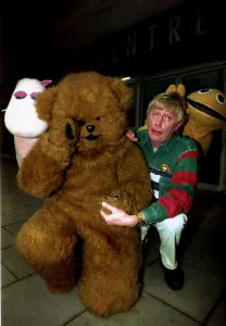 Geoffrey Hayes TV Presenter Childrens Programme Rainbow