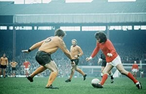 Wanderers Collection: George Best 1971 Manchester United football v Wolves