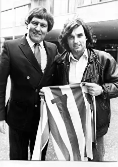 George Best gets the feel of the No. 7 Nuneaton Borough shirt