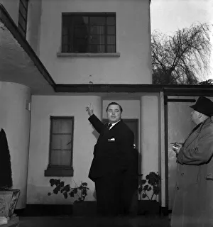 00011 Prints: George Dawson outside his home. November 1952 C5748-001