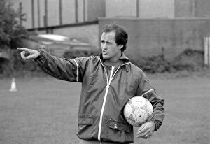 00066 Collection: George Graham during a training session at Millwall 26 / 09 / 1984
