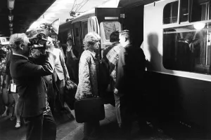 00084 Prints: George Harrison boarding the train for Bangor with the Maharishi Yogi on 25 August 1967