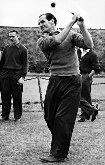 George Lee (4 June 1919 - 1 April 1991) was an English footballer who played left wing