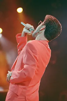 Entertainmnent Prints: George Michael performs Somebody to Love at The Freddie Mercury Tribute concert