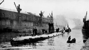 Docks Prints: German U boat that was captured and shown off in Bristol city docks in 1918 1st December
