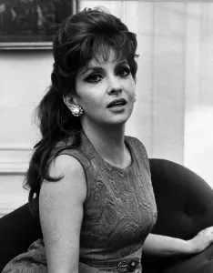 Gina Lollobrigida Actress in London for the premiere of her film BUONA SERA MRS CAMPPEL