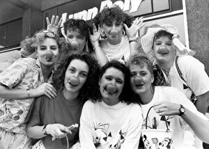 00533 Collection: Girls at Lunn Poly proved they were game for a laugh when they put on their red noses