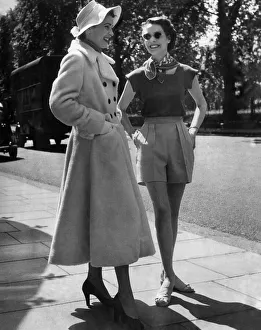 00371 Prints: Two girls in mid-summer heat wearing different clothes was caused by two models who were