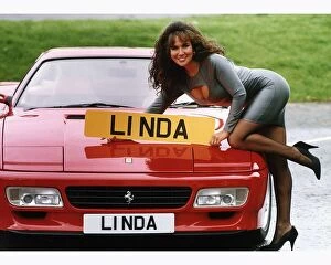 Images Dated 2nd October 1993: Glamour Model Linda Lusardi leans on a 512 TR Ferrari worth £