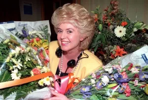 Gloria Hunniford TV Presenter 50th Birthday suprise 1990 Flowers arrive in