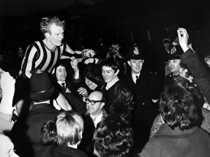 Gordon Haig carried shoulder high by fans January 1967