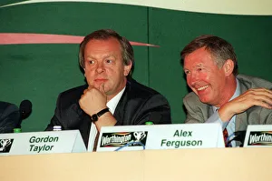 League Cup Prints: Gordon Taylor August 1998 Secretary PFA - Professional Footballers Association - with