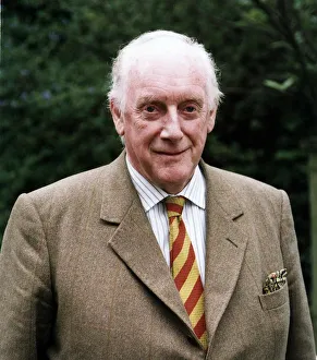 Graham Crowden actor who appears with Stephanie Cole in the BBCs Waiting For God