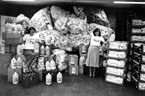 The Great North Run 27 June 1982 - pictured with the Liptons and Presto &pound;20