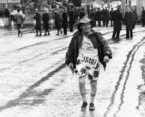 00119 Prints: The Great North Run 27 June 1982 - runner Kipper Herring