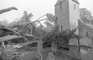 The Great Storm of 1987 - The night of the 15th-16th October - Stories from the Surrey