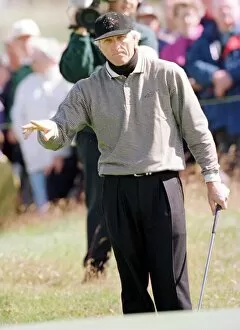 Images Dated 17th July 1997: Greg Norman pointing right hand July 1997