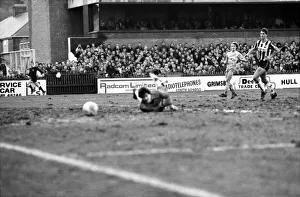 Grimsby v. Manchester City. February 1984 MF14-02-030 The final score was a one all draw
