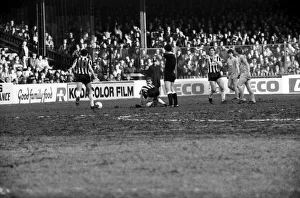 Grimsby v. Manchester City. February 1984 MF14-02-038 The final score was a one all draw