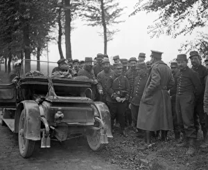 Motorcar Prints: A group of French soldiers seen here discussing the situation with a British Army