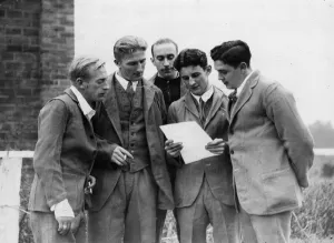 01471 Prints: A group of repatriated Welsh prisoners of war hear a special message of welcome from